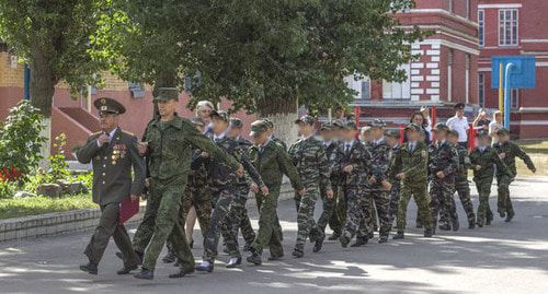 Кадетская школа Урюпинска. Фото: пресс-служба официального приходского сайта http://urupinsk-130.cerkov.ru/ Кадетская школа Урюпинска. Фото: пресс-служба официального приходского сайта http://urupinsk-130.cerkov.ru/