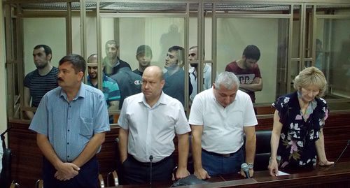 Фигуранты дела "астраханского джамаата" в зале суда. Фото Константина Волгина для "Кавказского узла"