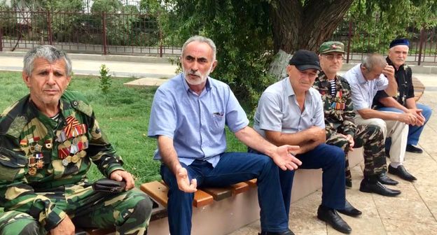 Афганцы собрались для обсуждения дальнейших действий в Махачкале. Фото Патимат Махмудовой для "Кавказского узла" 
