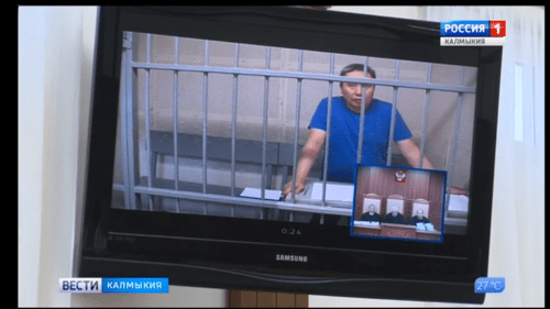 Петр Ланцанов. Скриншот видео заседания Верховного суда Калмыкии. http://newsvideo.su/video/11180110 Петр Ланцанов. Скриншот видео заседания Верховного суда Калмыкии. http://newsvideo.su/video/11180110