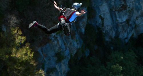 Первый фестиваль бэйс-джампинга Skypark BASE days в Сочи © Нина Зотина, ЮГА.ру
Первый фестиваль бэйс-джампинга Skypark BASE days в Сочи © Нина Зотина, ЮГА.ру