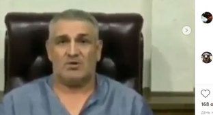 Кадр видеообращения Вахи к Гаджимураду Исабекову. Скришот сообщения golos_kavkaz
https://www.instagram.com/p/B1lv8hUoLVa/