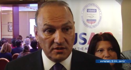 Гагик Хачатрян. стопкадр видео www.1in.am Гагик Хачатрян. стопкадр видео www.1in.am