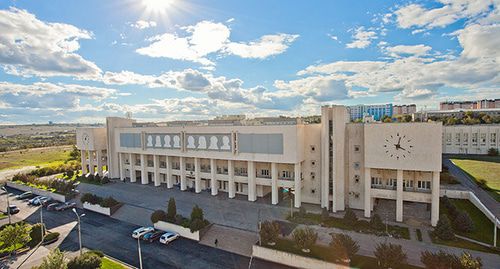 Волгоградский государственный университет. Фото: www.volganet.ru https://ru.wikipedia.org Волгоградский государственный университет. Фото: www.volganet.ru https://ru.wikipedia.org