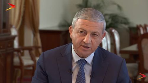 Глава Северной Осетии Вячеслав Битаров. Фото: скриншот с видео на канале в Youtube iRYSTON TV https://www.youtube.com/watch?v=5zAewM7p76Y Глава Северной Осетии Вячеслав Битаров. Фото: скриншот с видео на канале в Youtube iRYSTON TV https://www.youtube.com/watch?v=5zAewM7p76Y