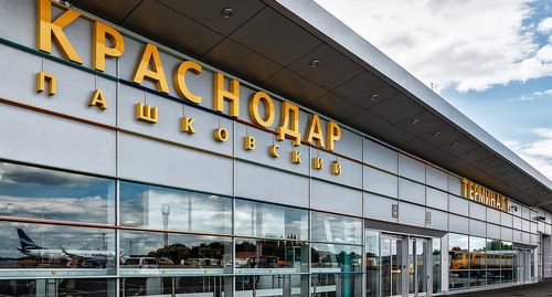 Аэропорт Краснодара. Фото: пресс-служба аэропорта http://krr.aero/press-center/photo/mezhdunarodnyy-aeroport-krasnodar/ Аэропорт Краснодара. Фото: пресс-служба аэропорта http://krr.aero/press-center/photo/mezhdunarodnyy-aeroport-krasnodar/
