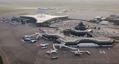 Аэропорт Баку. Фото: Anar Aliyev (PR at Azerbaijan Airlines) https://ru.wikipedia.org/ Аэропорт Баку. Фото: Anar Aliyev (PR at Azerbaijan Airlines) https://ru.wikipedia.org/