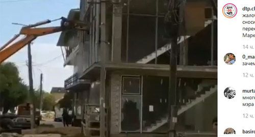 Снос здания в Дербенте. Кадр видео https://www.instagram.com/p/B3PvfBBhj5- Снос здания в Дербенте. Кадр видео https://www.instagram.com/p/B3PvfBBhj5-