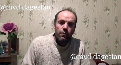 Активист из села Меусиша. Стоп-кадр видео канала в Instagram МВД РФ по республике Дагестан. https://www.instagram.com/p/B4VZFVFIK63/ Активист из села Меусиша. Стоп-кадр видео канала в Instagram МВД РФ по республике Дагестан. https://www.instagram.com/p/B4VZFVFIK63/