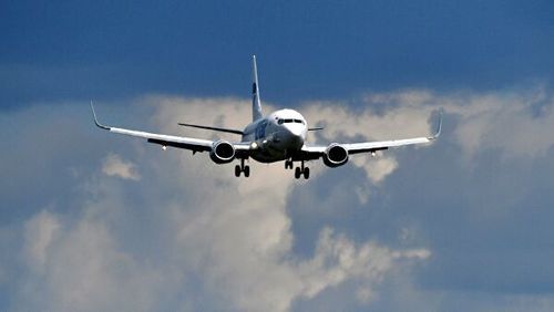 Самолет в небе. Фото: ЮСУ на транспорте СК РФ. https://yusut.sledcom.ru/ Самолет в небе. Фото: ЮСУ на транспорте СК РФ. https://yusut.sledcom.ru/