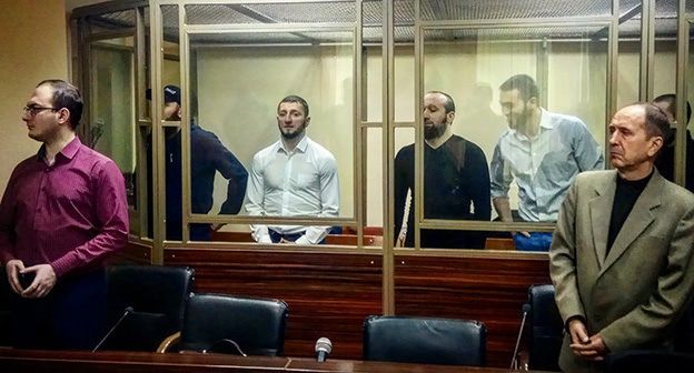 Фигуранты дела о подготовке теракта у московского посольства Франции (слева направо): Саламхан Сампиев, Руслан Эсмурзиев, Магомед Аматханов, Эльберт Харсиев. Фото Константина Волгина для "Кавказского узла"