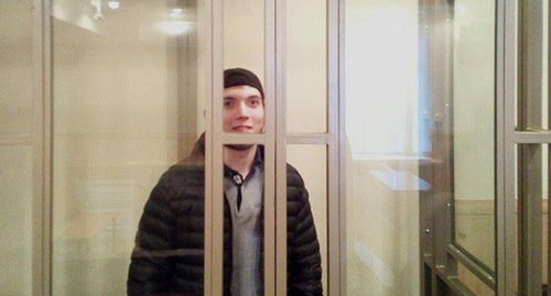 Уроженец Дагестана Артур Гашимов в зале суда в Ростове-на-Дону. 22 ноября 2019 года. Фото Валерия Люгаева для "Кавказского узла" Уроженец Дагестана Артур Гашимов в зале суда в Ростове-на-Дону. 22 ноября 2019 года. Фото Валерия Люгаева для "Кавказского узла"