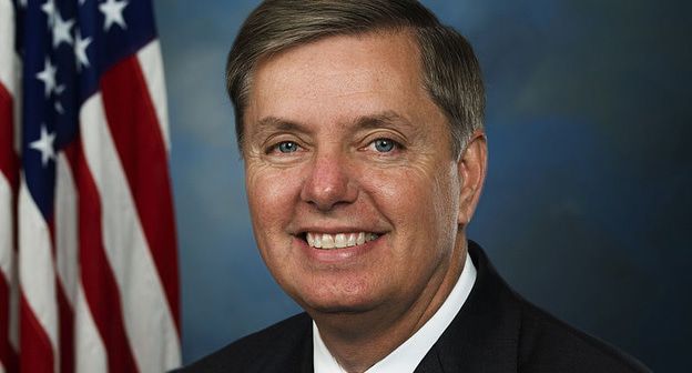 Линдси Грэм. Фото: Official portrait of Senator Lindsey Graham of SC.