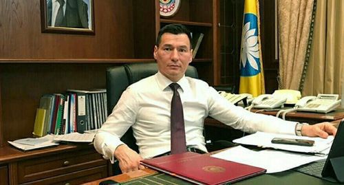 Бату Хасиков. Фото: пресс-служба Республиканского информационного агентства "Калмыкия" http://riakalm.ruhttp://riakalm.ru Бату Хасиков. Фото: пресс-служба Республиканского информационного агентства "Калмыкия" http://riakalm.ruhttp://riakalm.ru