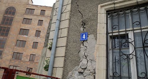 Стена здания Государственного историко-краеведческого музея Нагорного Карабаха в
Степанакерте. Фото Алвард Григорян для "Кавказского узла" Стена здания Государственного историко-краеведческого музея Нагорного Карабаха в
Степанакерте. Фото Алвард Григорян для "Кавказского узла"