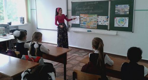Урок в школе в Ингушетии. Фото: soshdl.ru Урок в школе в Ингушетии. Фото: soshdl.ru