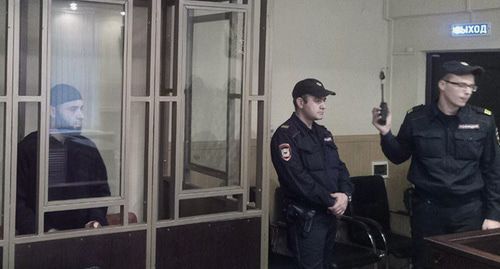 Геннадий Мирошниченко выслушивает приговор суда. Фото Валерия Люгаева для "Кавказского узла" Геннадий Мирошниченко выслушивает приговор суда. Фото Валерия Люгаева для "Кавказского узла"