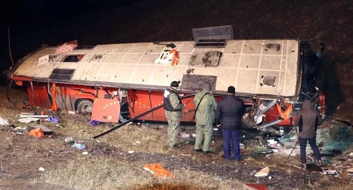 Авария автобуса «Москва - Тбилиси» 26.12.2019. Фото: Пресс-служба ГУ МЧС Липецкой области.
Авария автобуса «Москва - Тбилиси» 26.12.2019. Фото: Пресс-служба ГУ МЧС Липецкой области.