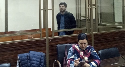 Руслан Кашешов и его защитник Виктория Кононова в зале суда. Фото Валерия Люгаева для "Кавказского узла" Руслан Кашешов и его защитник Виктория Кононова в зале суда. Фото Валерия Люгаева для "Кавказского узла"