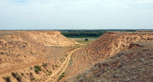 Енотаевский Район, Астраханская Область, Россия. Фото: Александр Юхименко https://commons.wikimedia.org/wiki/Category:Yenotayevsky_District
Енотаевский Район, Астраханская Область, Россия. Фото: Александр Юхименко https://commons.wikimedia.org/wiki/Category:Yenotayevsky_District