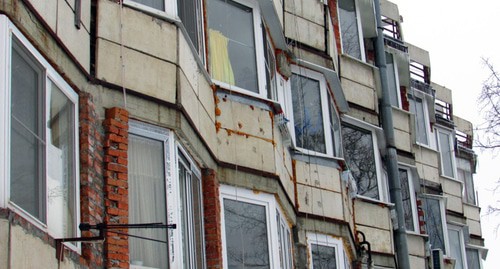 Ветхий дом в Лермонтове. Фото Вячеслава Ященко для "Кавказского узла" Ветхий дом в Лермонтове. Фото Вячеслава Ященко для "Кавказского узла"