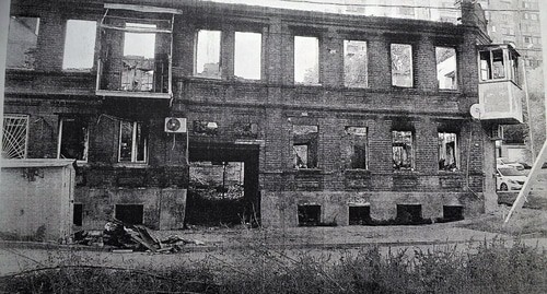 Руины дома по адресу Нижнебульварная, 119, распечатка для суда. Фото Максима Березникова. 
