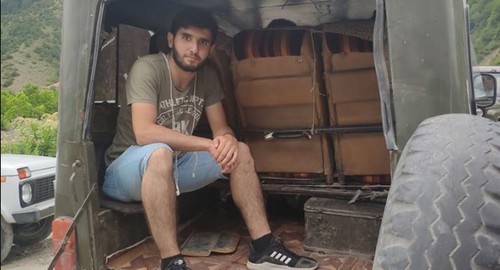 Энвер Джалилов. Фото с его личной страницы в Facebook. https://www.facebook.com/photo.php?fbid=115324473104892&set=pb.100038820184355.-2207520000..&type=3&theater Энвер Джалилов. Фото с его личной страницы в Facebook. https://www.facebook.com/photo.php?fbid=115324473104892&set=pb.100038820184355.-2207520000..&type=3&theater
