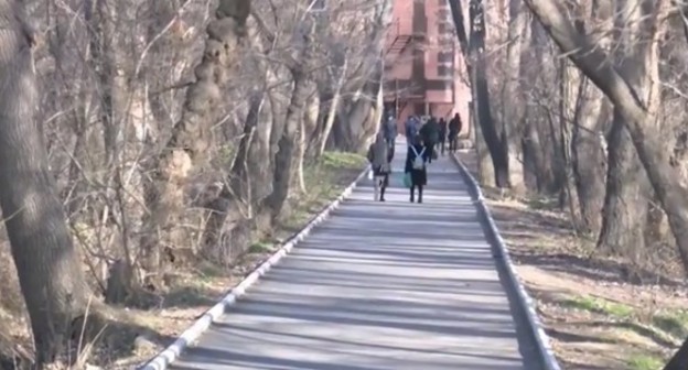 Парк имени Ленинского комсомола в Махачкале. Скриншот из видео со страницы мэра Махачкалы в Instagram. https://www.instagram.com/p/B7v3z9koExo/?igshid=169ybt95dm6n5