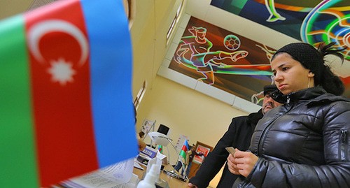 На избирательном участке в Баку. 9 февраля 2020 г. Фото Азиза Каримова для "Кавказского узла" На избирательном участке в Баку. 9 февраля 2020 г. Фото Азиза Каримова для "Кавказского узла"