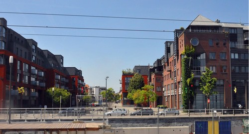 Улица Брюсселя. Фото https://commons.wikimedia.org/wiki/Category:Brussels_(municipality)#/media/File:Dansaert,_1000_Brussel,_Belgium_-_panoramio_(19).jpg Улица Брюсселя. Фото https://commons.wikimedia.org/wiki/Category:Brussels_(municipality)#/media/File:Dansaert,_1000_Brussel,_Belgium_-_panoramio_(19).jpg