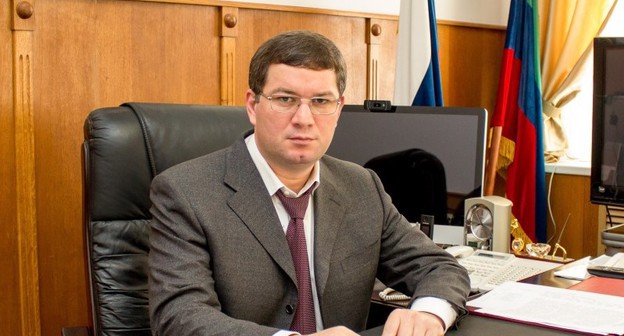 Глава Карабудахкентского района Дагестана Махмуд Амиралиев. Фото пресс-службы администрации района, http://www.bekenez.ru