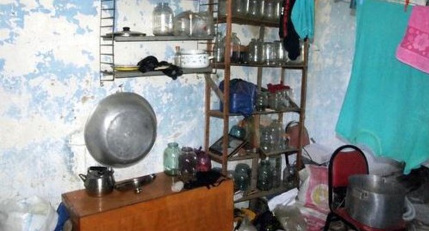 В доме переселенцев из Абхазии, живущих в поселке Онария Зугдидского района. Фото Беслана Кмузова для "Кавказского узла".