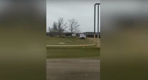 Военнослужащие федеральных войск вошли в Надтеречный район Чечни, разбили лагеря возле нескольких сел. Cтоп-кадр видео https://www.youtube.com/watch?v=-q0C8KLk2mo&feature=emb_logo Военнослужащие федеральных войск вошли в Надтеречный район Чечни, разбили лагеря возле нескольких сел. Cтоп-кадр видео https://www.youtube.com/watch?v=-q0C8KLk2mo&feature=emb_logo