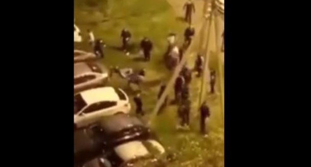 Массовая драка со стрельбой в Краснодаре. Кадр видео 
Live Kuban https://www.youtube.com/watch?time_continue=2&v=h9vAME0lz8s&feature=emb_logo