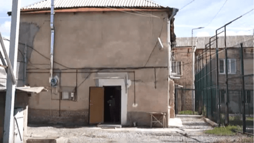 Исправительная колония в Цхинвале. Скриншот видео https://youtu.be/XzNLz0luwBg Исправительная колония в Цхинвале. Скриншот видео https://youtu.be/XzNLz0luwBg