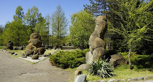 Дендропарк в Гиагинском районе Адыгеи. Фото: Семенова Марина Анатольевна https://ru.wikipedia.org/ Дендропарк в Гиагинском районе Адыгеи. Фото: Семенова Марина Анатольевна https://ru.wikipedia.org/