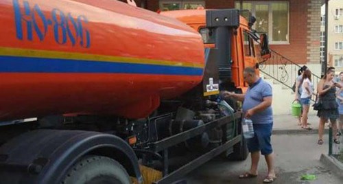 Водовоз. Фото официальный сайт администрации Краснодара https://krd.ru/ Водовоз. Фото официальный сайт администрации Краснодара https://krd.ru/