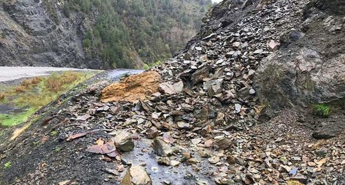 Обвал в горах. Фото: пресс-служба МЧС, 05.mchs.gov.ru Обвал в горах. Фото: пресс-служба МЧС, 05.mchs.gov.ru