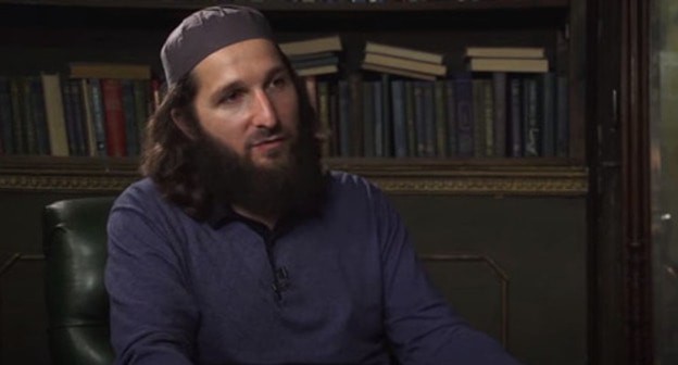 Идрис Юсупов.Стоп-кадр видео   https://www.youtube.com/watch?v=ORI7ErlhGZg