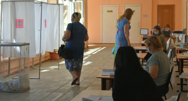 На избирательном участке в Ростове-на-Дону 13 сентября 2020 года. Фото Константина Волгина для "Кавказского узла"
