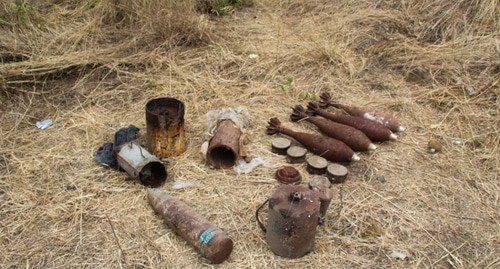 Боеприпасы из схрона. Пресс-служба Росгвардии, https://rosgvard.ru/ru/news?pagesize=10&signature=Северо-кавказский%20округ Боеприпасы из схрона. Пресс-служба Росгвардии, https://rosgvard.ru/ru/news?pagesize=10&signature=Северо-кавказский%20округ