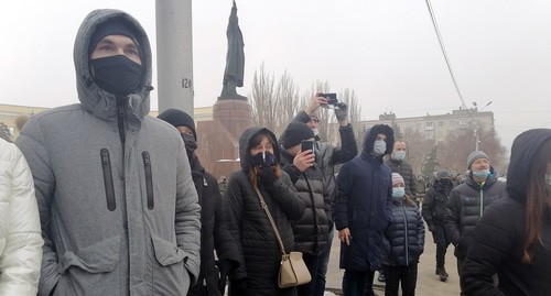 Участники акции в поддержку Навального в Волгограде 31.01.21. Фото Татьяны Филимоновой для "Кавказского узла"