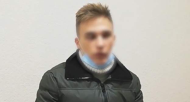 Студент из Волгограда, задержанный за танец на Мамаевом кургане. Кадр Видео: ГУ МВД России по Волгоградской области

