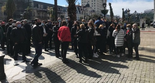 Представители ивент-индустрии вышли на акцию протеста в Батуми. 16 марта 2021 г. Скриншот https://www.rustavi2.ge/ka/news/193075 Представители ивент-индустрии вышли на акцию протеста в Батуми. 16 марта 2021 г. Скриншот https://www.rustavi2.ge/ka/news/193075