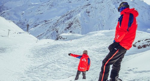 Туристы на курорте "Эльбрус". Фото пресс-службы курорта http://resort-elbrus.ru/ Туристы на курорте "Эльбрус". Фото пресс-службы курорта http://resort-elbrus.ru/