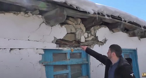 Аварийная школа в Дагестане. Скриншот видео "
Дикий Краевед" https://www.youtube.com/watch?v=o9cloeU4XHM