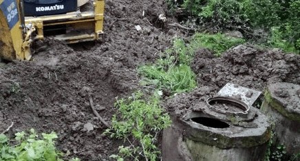 Поврежденный водоотвод в поселке Вардане Лазаревского района Сочи Фото instagram.com/mup_vodokanal_sochi Поврежденный водоотвод в поселке Вардане Лазаревского района Сочи Фото instagram.com/mup_vodokanal_sochi
