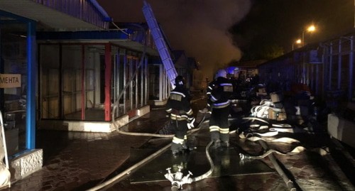 Пожар на рынке в Сочи, фото: пресс-служба ГУ МЧС по Краснодраскому краю. https://23.mchs.gov.ru/deyatelnost/press-centr/operativnaya-informaciya/4474085 Пожар на рынке в Сочи, фото: пресс-служба ГУ МЧС по Краснодраскому краю. https://23.mchs.gov.ru/deyatelnost/press-centr/operativnaya-informaciya/4474085