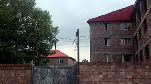 Интернат в Ниноцминде. Фото https://newstbilisi.info/180547-phr-v-oon-obyazali-vlasti-gruzii-provesti-monitoring-detskogo-doma-v-ninocminda.html Интернат в Ниноцминде. Фото https://newstbilisi.info/180547-phr-v-oon-obyazali-vlasti-gruzii-provesti-monitoring-detskogo-doma-v-ninocminda.html