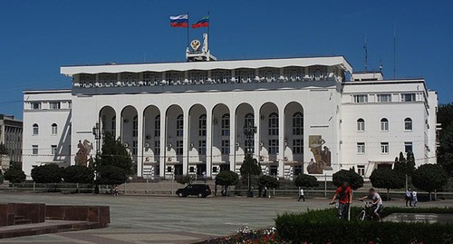 Здание парламента Дагестана. Фото: Котомкина https://ru.wikipedia.org Здание парламента Дагестана. Фото: Котомкина https://ru.wikipedia.org
